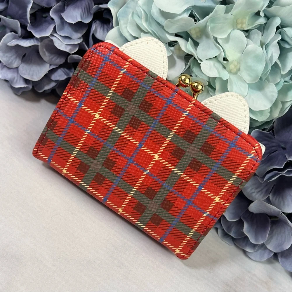 Red and White Hello Kitty Wallet and Coin Purse - Picture 14 of 16